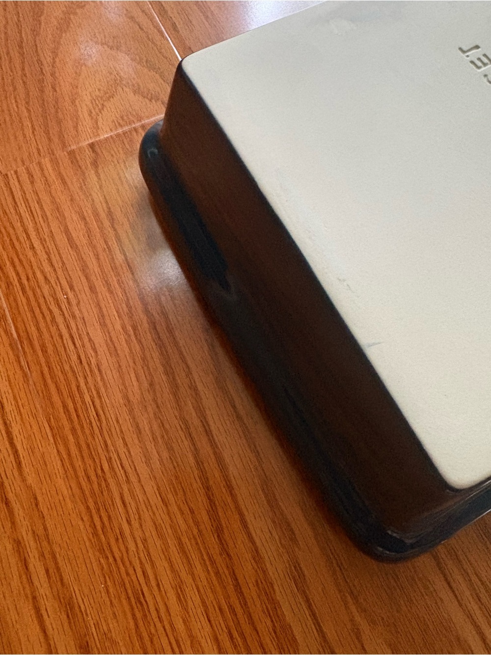 Le Creuset 23cm Square Casserole Dish with Lid in Agave - Picture 9 of 10